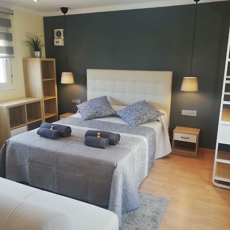 Apartemen studio 30 m² dengan 1 kamar mandi pribadi di Barbera del Valles Bagian luar foto