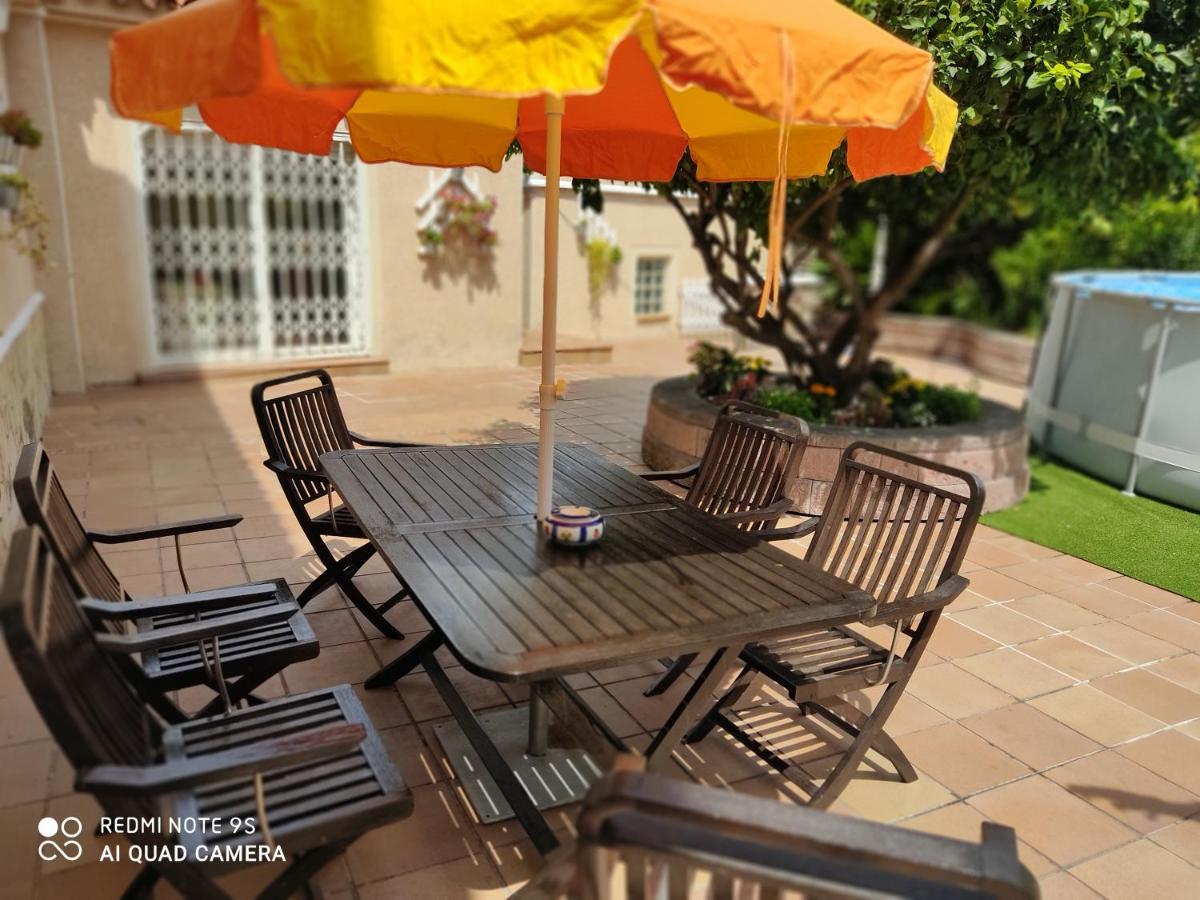 Apartemen studio 30 m² dengan 1 kamar mandi pribadi di Barbera del Valles Bagian luar foto
