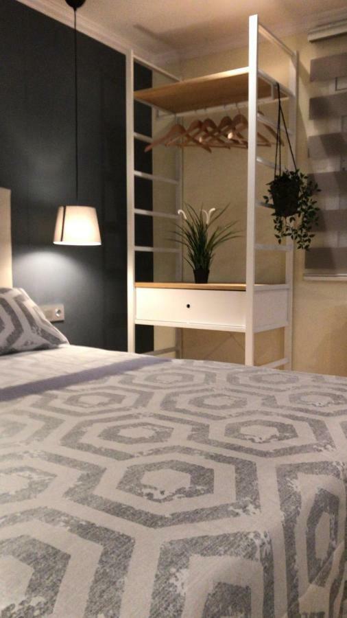 Apartemen studio 30 m² dengan 1 kamar mandi pribadi di Barbera del Valles Bagian luar foto