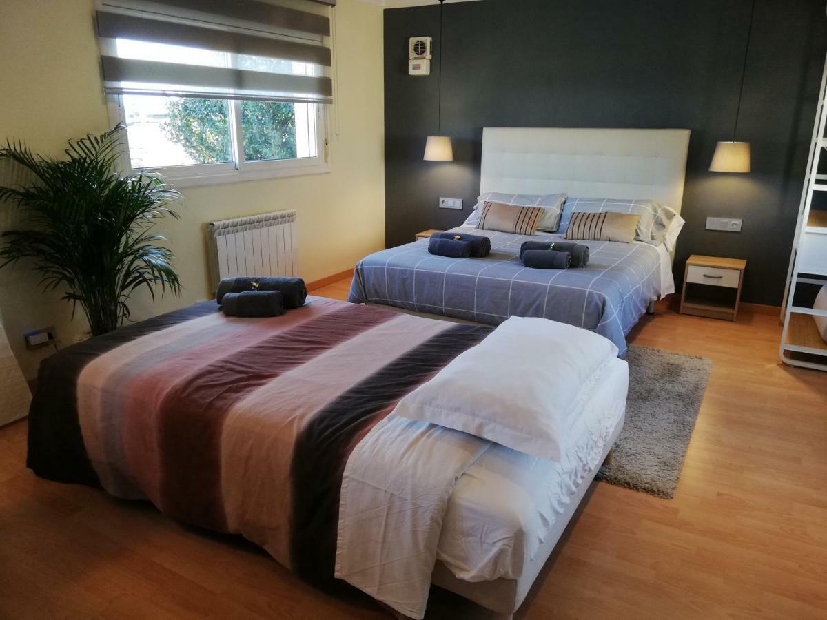 Apartemen studio 30 m² dengan 1 kamar mandi pribadi di Barbera del Valles Bagian luar foto